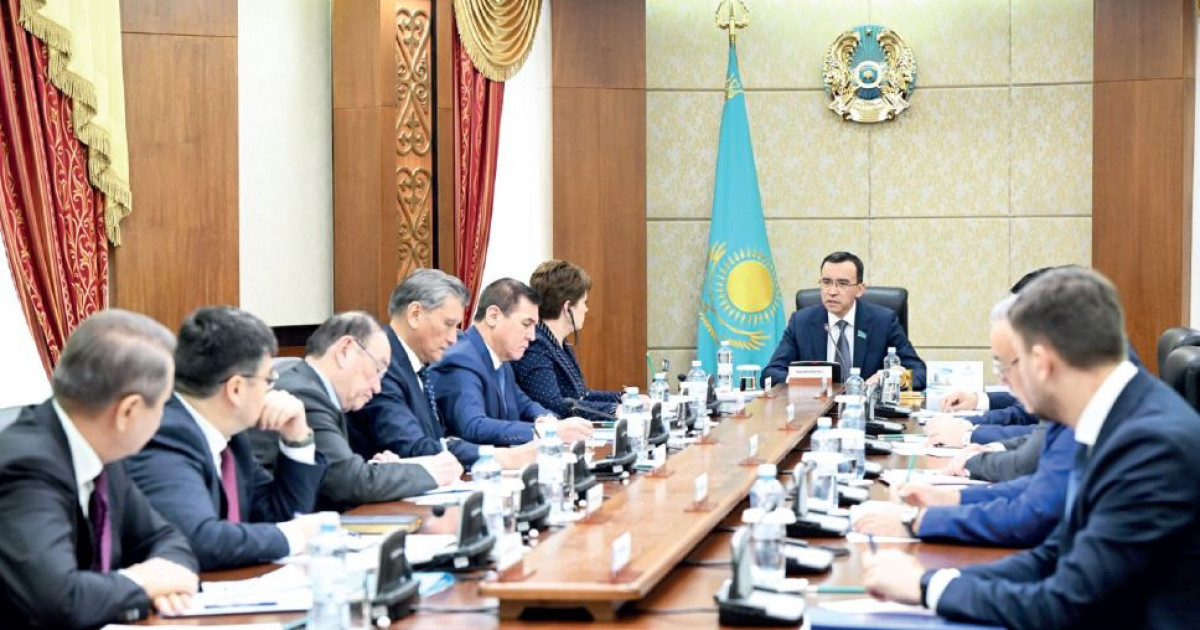 Әскери қызмет туралы заңды қарайды