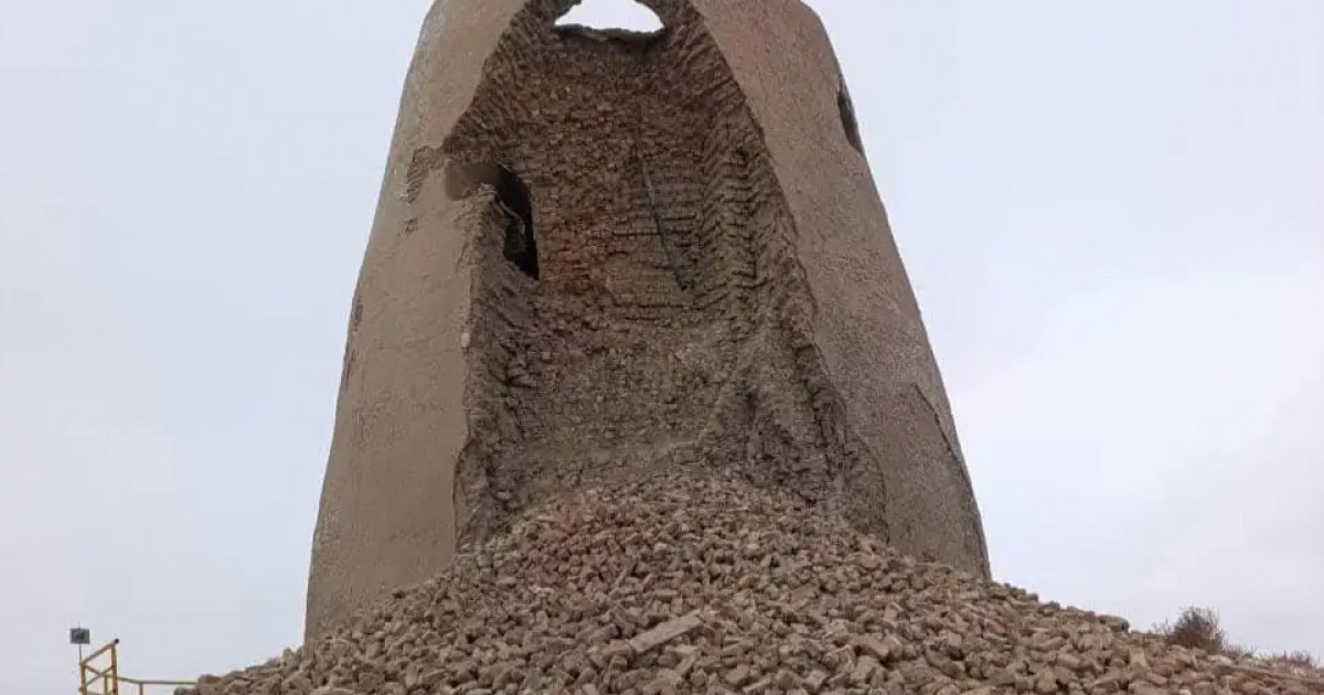 «Тарихи ескерткіштен айырылдық»: Түркістан облысындағы Ақбикеш мұнарасы опырылып қалды