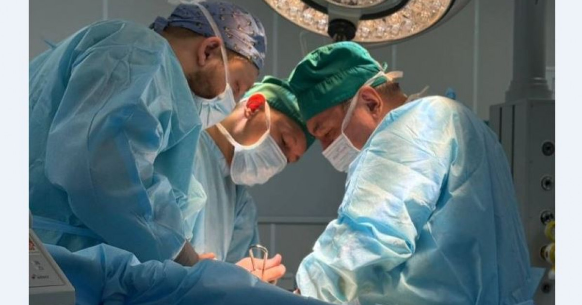 Екі күрделі отаны қатар жасады