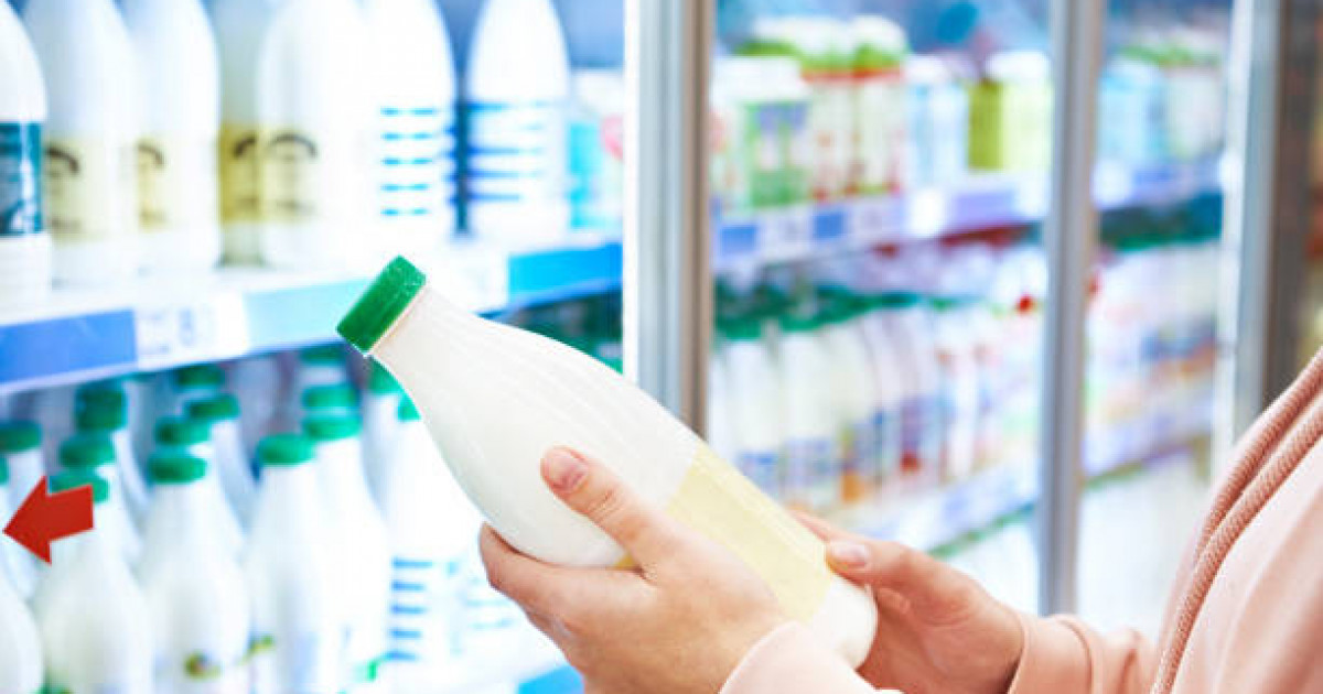 Қаймақ, сүзбе, айран: мектеп асханаларында сатуға тыйым салынады