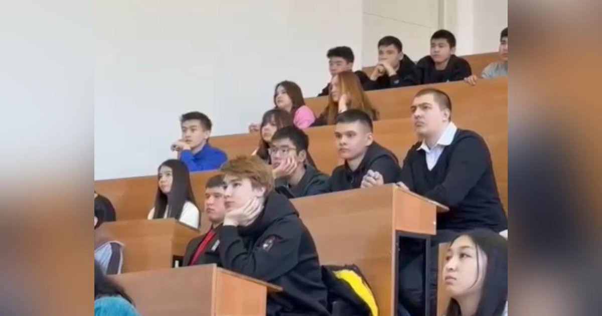 Нашақорлыққа жол жоқ: БҚО полицейлері студенттермен кездесті