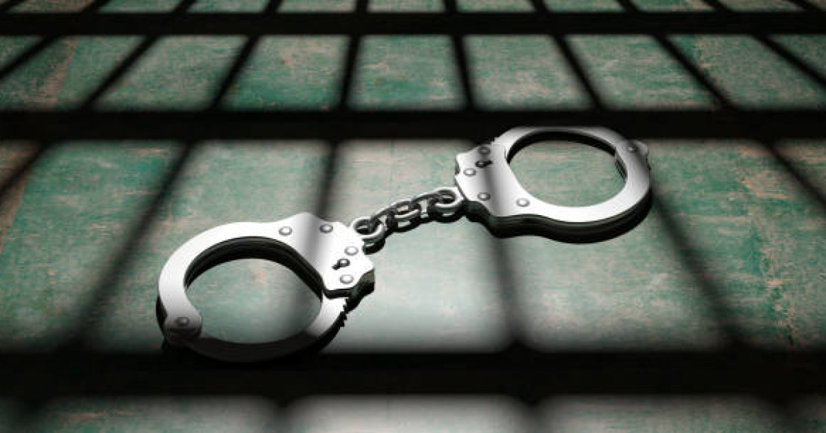 Бұған дейін де пышақ салған: Павлодарда ер адам мастықпен әйелін пышақтады