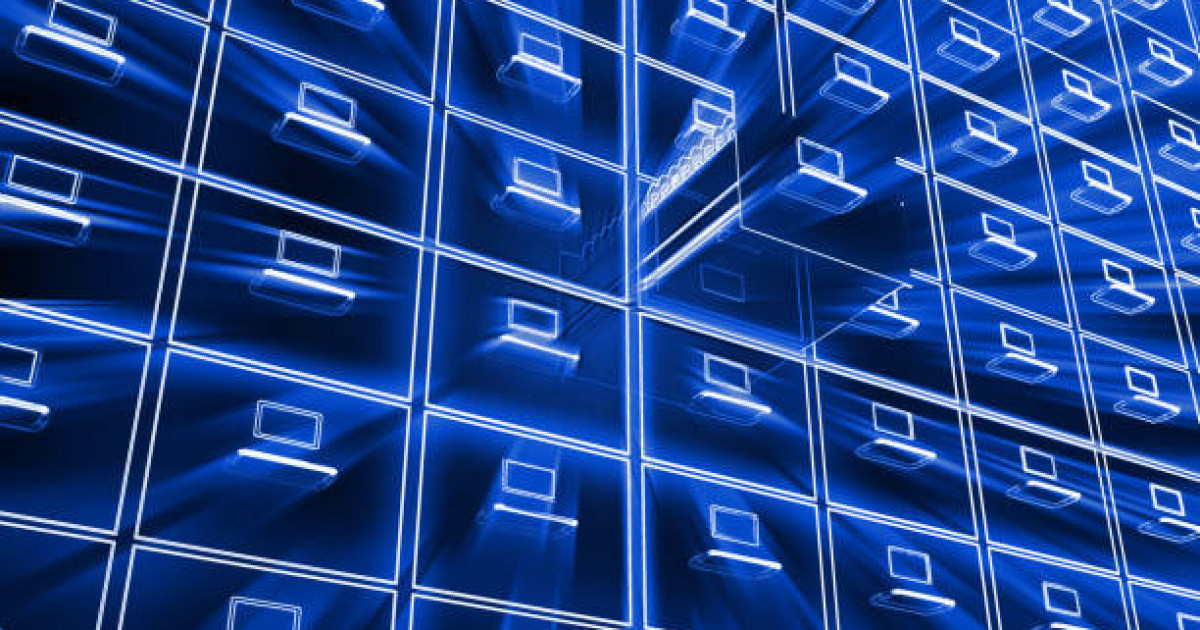 «Жаһандық нейрожүйелер біздің тарихымызды толық білмейді». Президент Ұлттық цифрлық мұрағат құруды ұсынды