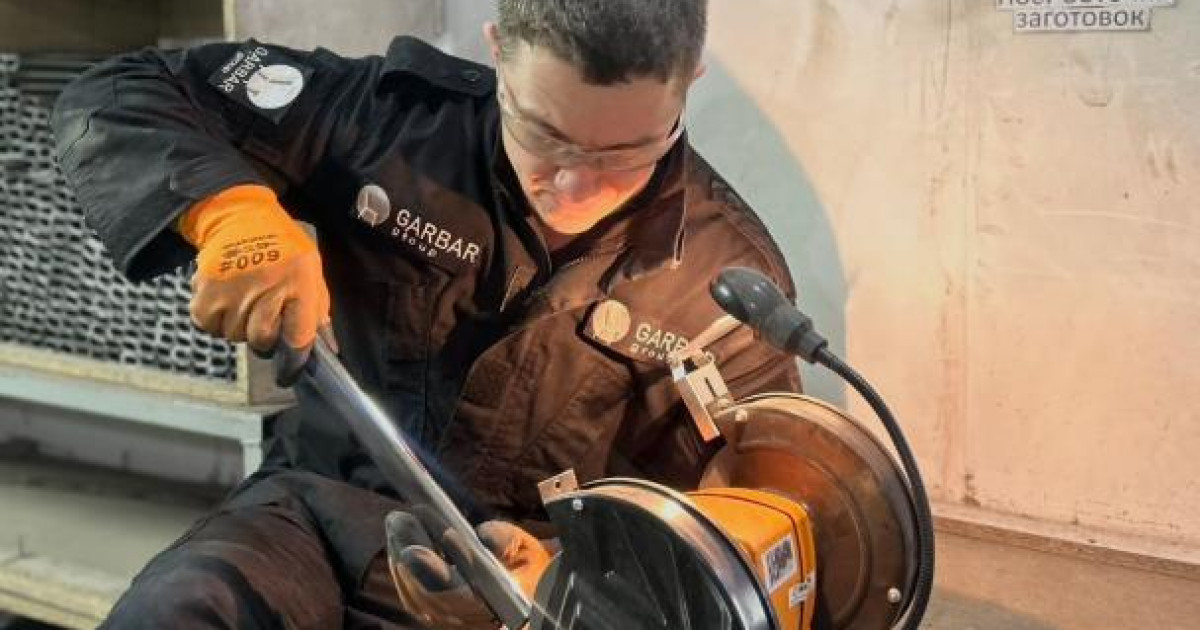 Астанада ДЦП диагнозы бар азамат дәнекерлеуші болып жұмыс істейді