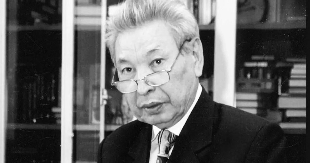 Дәуір көшіп барады...