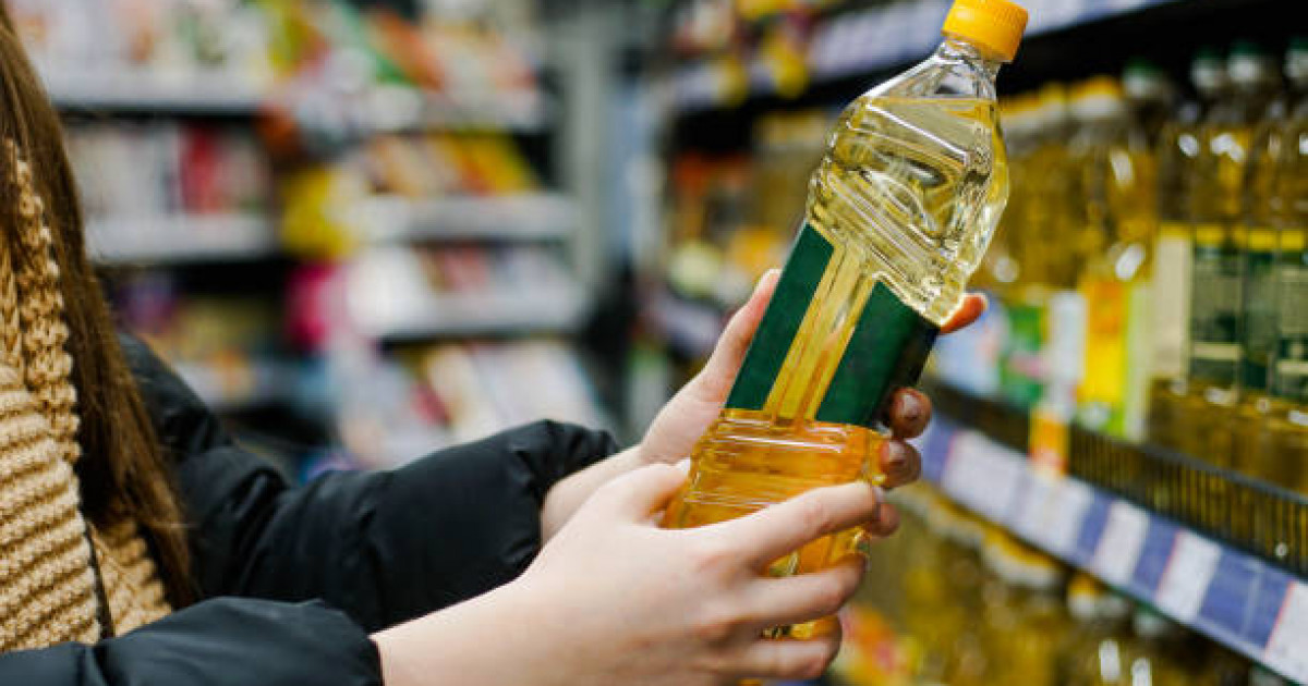 Ең арзан күнбағыс майы Қазақстанда сатылады