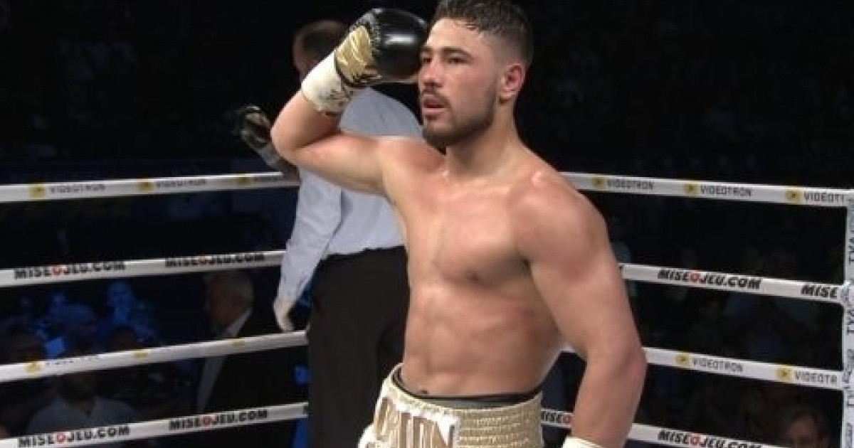 Кәсіпқой боксшы Садриддин Ахметов қарсыласымен тең түсті