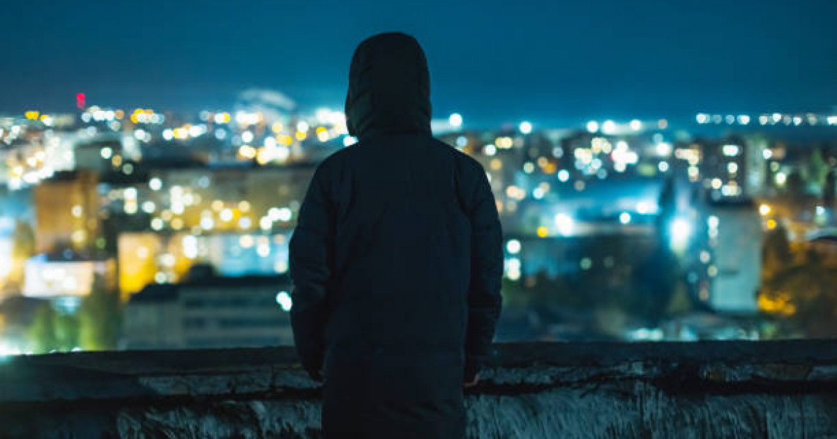 Оралда 33 жастағы тұрғын адамдарды қорқытып, ақша бопсалаумен айналысқан