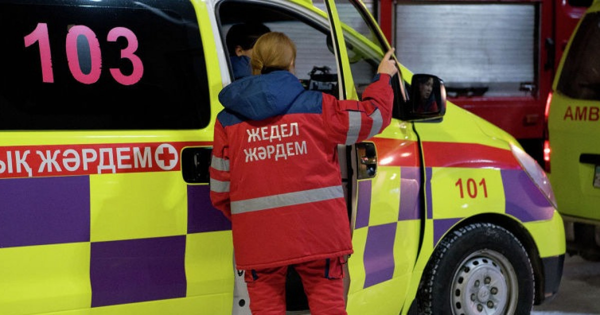 Теміртауда фельдшер әйелді әріптесі соққыға жыққан