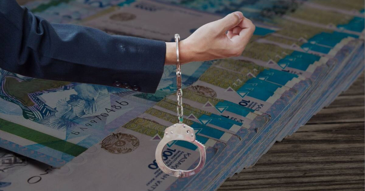 Түркістандық ер адам көршісінің үйінен қомақты қаржы ұрлап кеткен