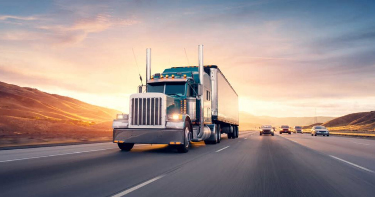 Кіреберістегі жүк көлігі