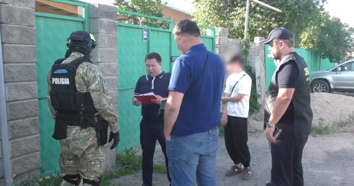 Алматыда діни экстремистік әдебиеттерді таратқан шетел азаматы ұсталды