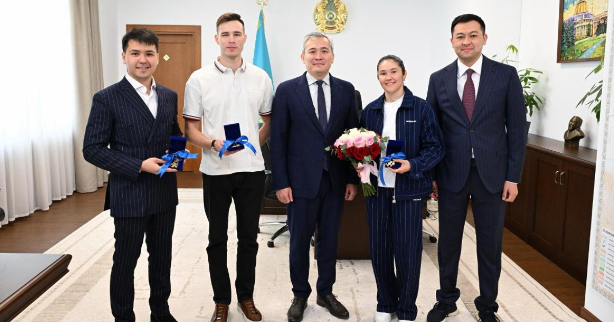 Алматыда Париж Олимпиадасының жүлдегерлеріне жаңа пәтердің кілті табысталды