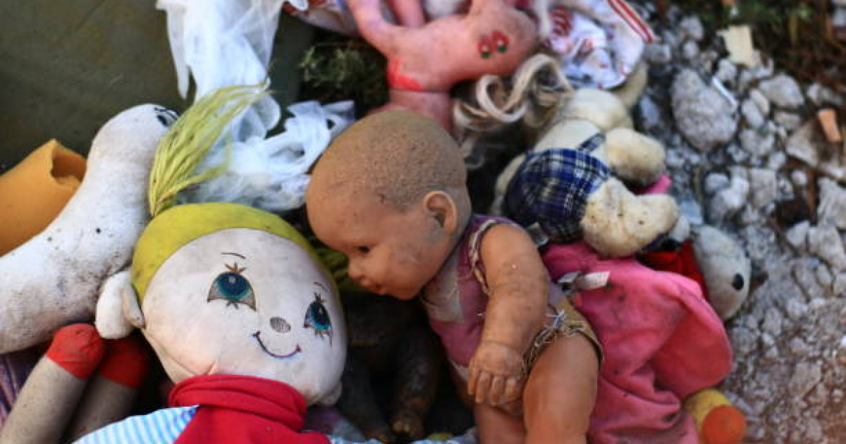 Балалары анасының мәйіті жанында ойнап жүрген: жалғызбасты келіншекті қарызы үшін өлтіріп кеткен