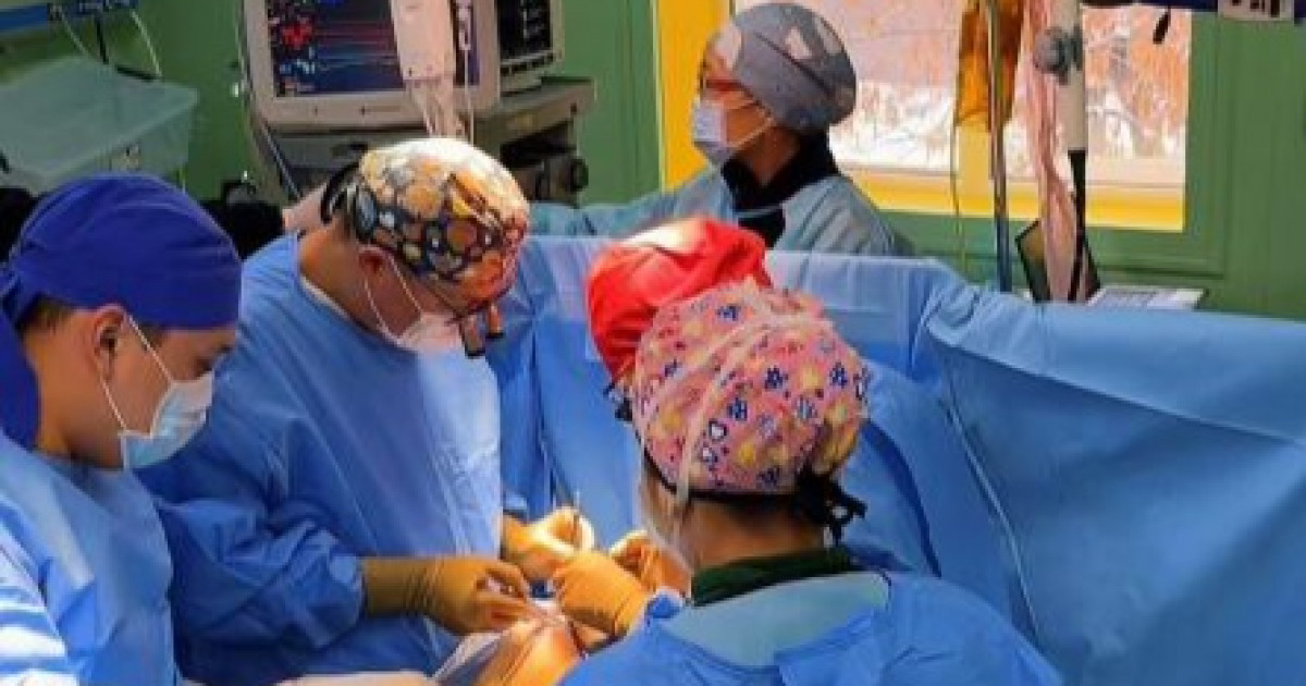 Дәрігерлер сирек кездесетін жүрек ісігіне ота жасап, науқасты аман алып қалды