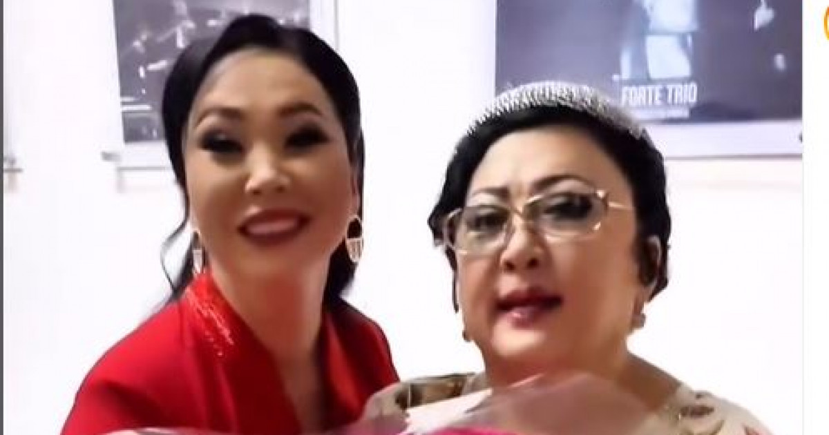 «Қалай ұмытайын?!»: Қарақат Әбілдина Мақпал Жүнісова мен Заманбек Нұрқаділов жайлы жантебірентер жазба жариялады