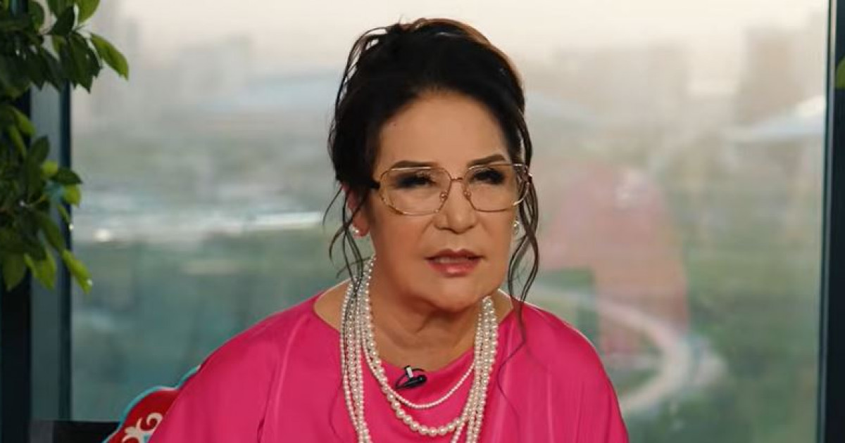 Лотос позициясындағы ағаның сіңлісі порносын қараңыз