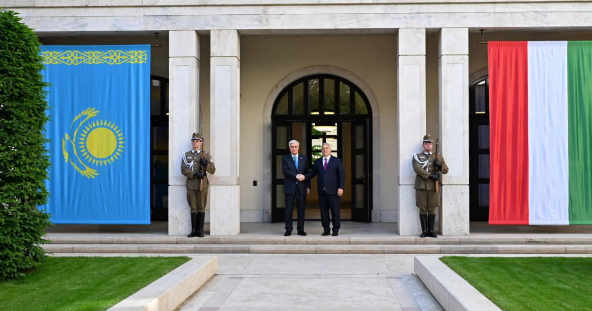 Мемлекет басшысы Мажарстан Премьер-министрімен келіссөз жүргізді