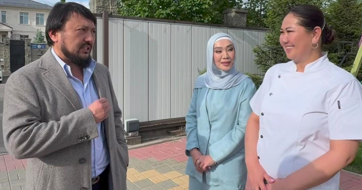 Мұхамеджан Тазабек тойда дастарқан әзірлеген аспазға рақметін айтты