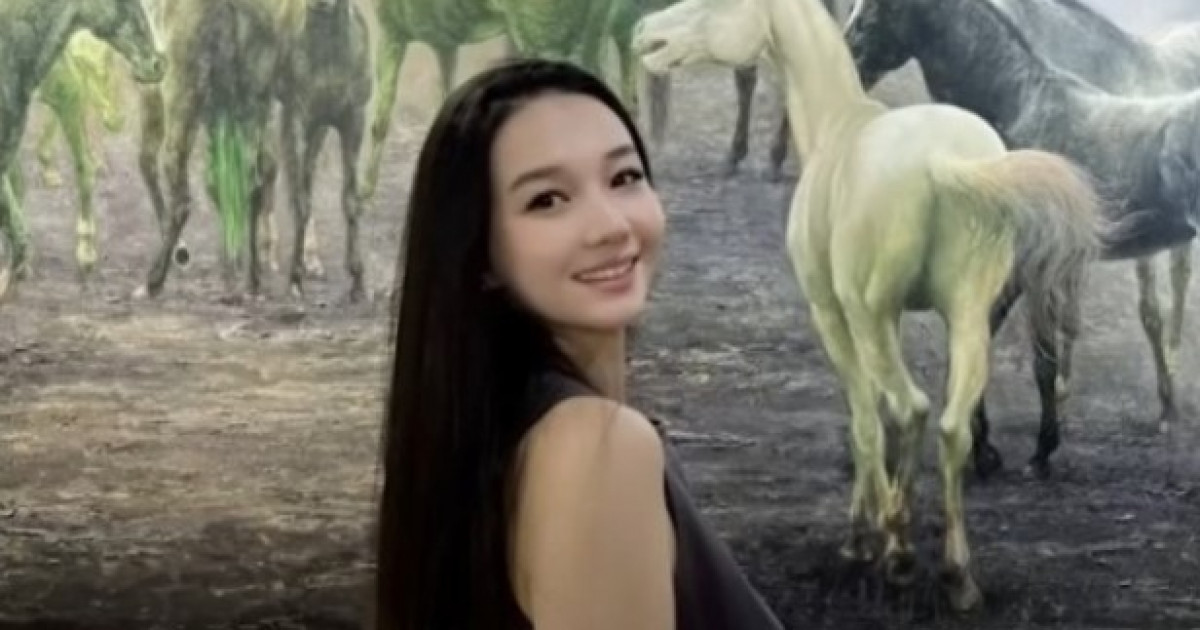 Порно монша BDSM фотосуреттері