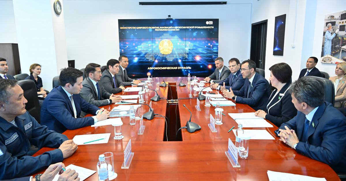 Ұлттық ғарыш орталығының қызметімен танысты