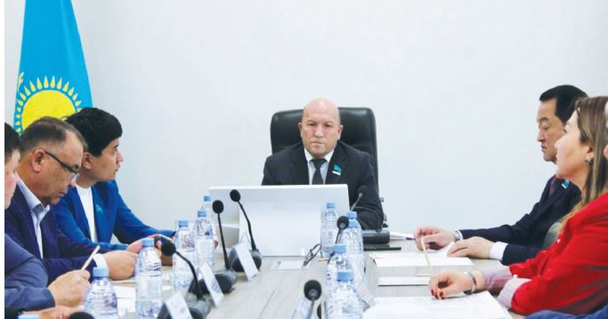 Жарықсыз жұрт, жауапсыз мекеме