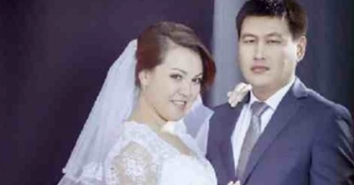 Мен анамның юбкасын аңдыдым (интернеттегі секс видео)