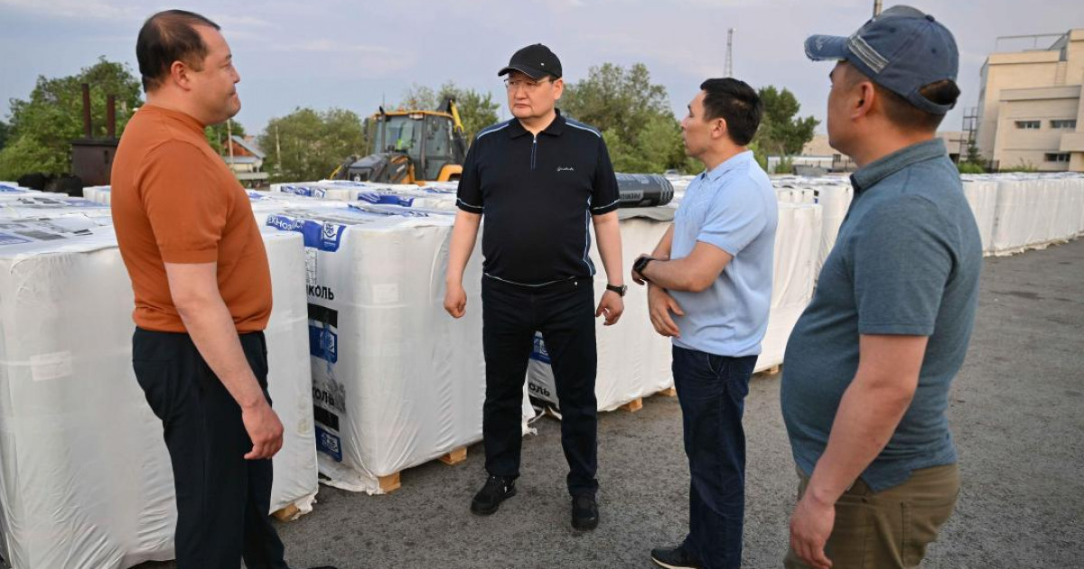 Берік Уәли Семейдегі демалыс орындарын сынға алды