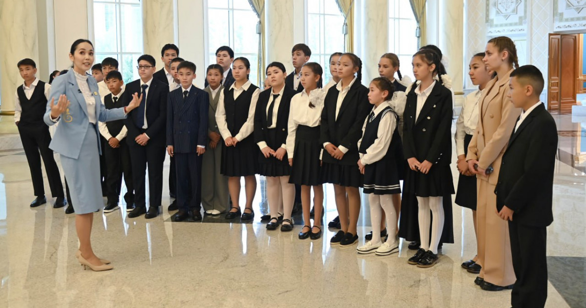 Еліміздің әр өңірінен келген оқушылар Ақордада қонақ болды