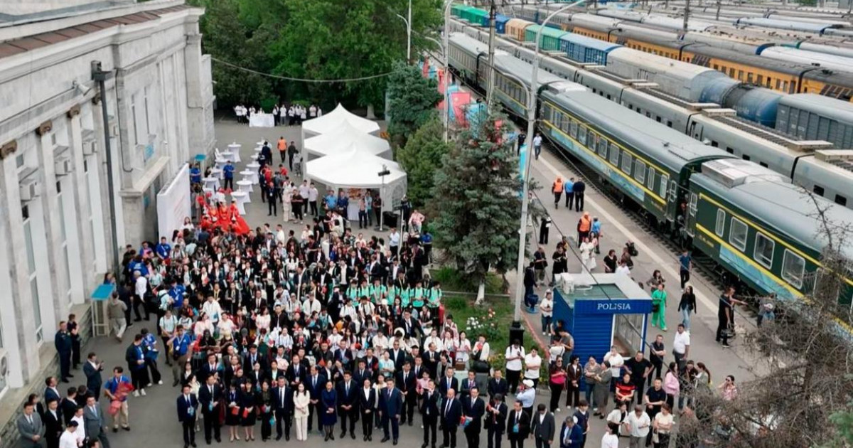 Халықаралық туристік пойыз Алматыға келіп жетті
