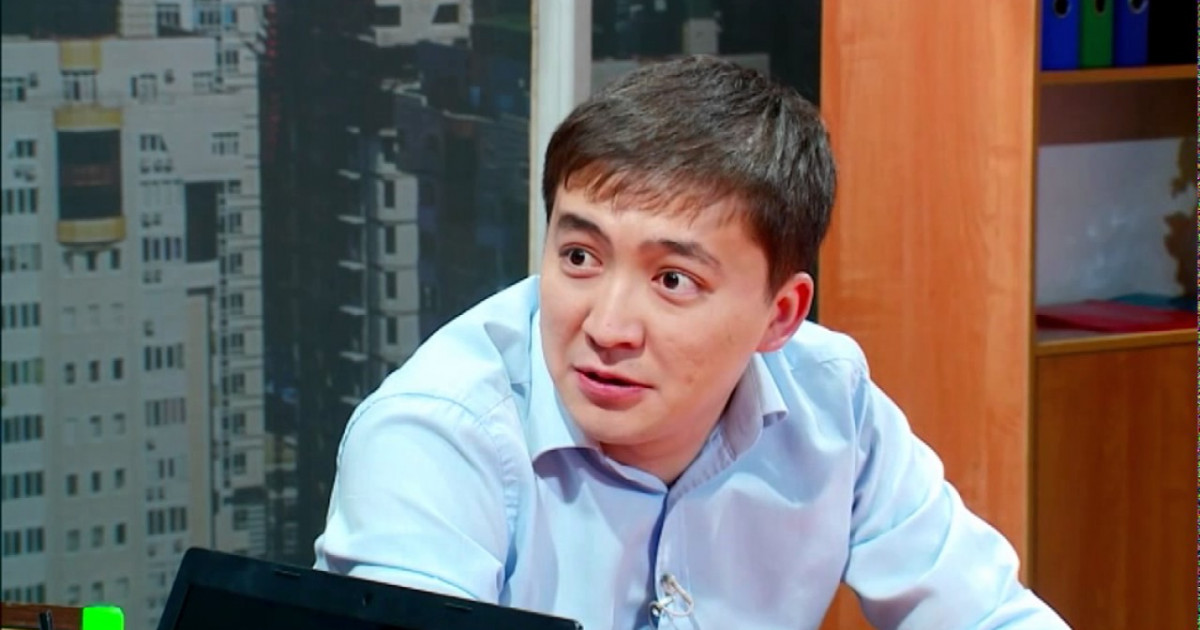 «Ішіме сыймай бара жатыр»: белгілі әзілкеш Еркебұлан Мырзабек сүйінші жаңалығын жеткізді