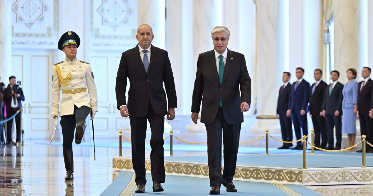 Қасым-Жомарт Тоқаев Ақордада Болгария президенті Румен Радевті қарсы алды