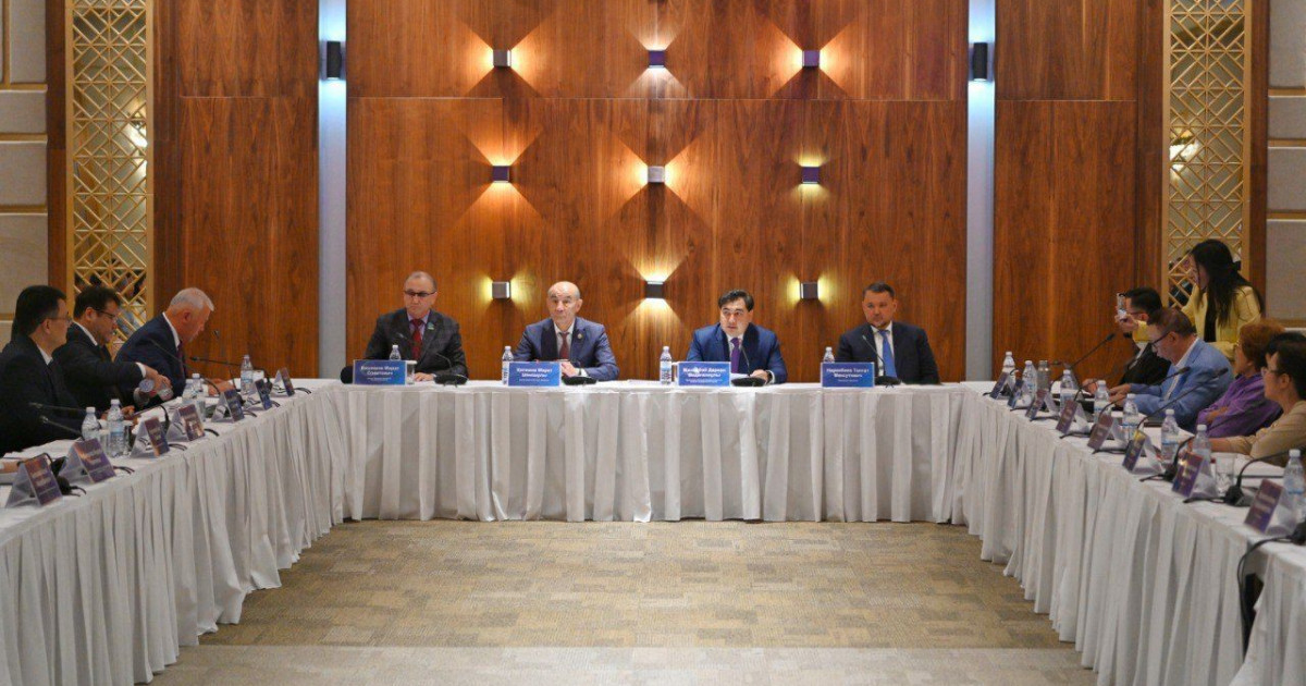 Мемлекеттік қызмет туралы заң жобасы талқыланды