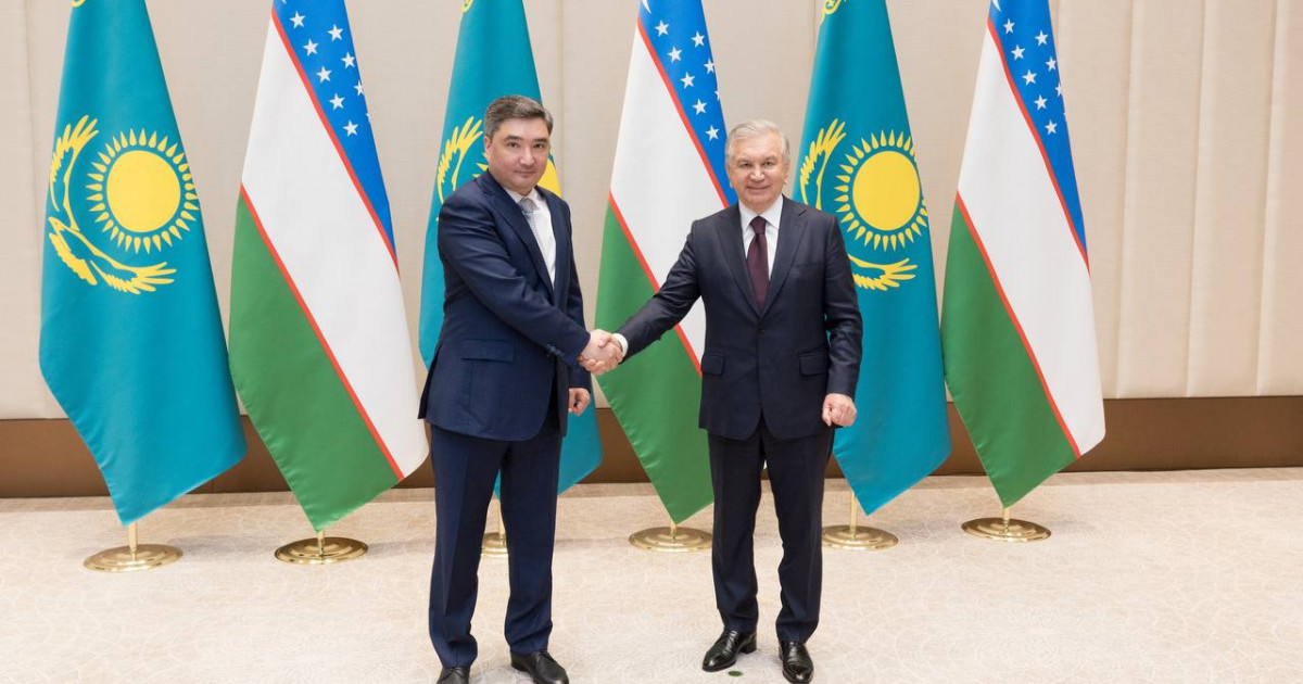 Өзбекстан Республикасының президенті Шавкат Мирзиёев Олжас Бектеновті қабылдады