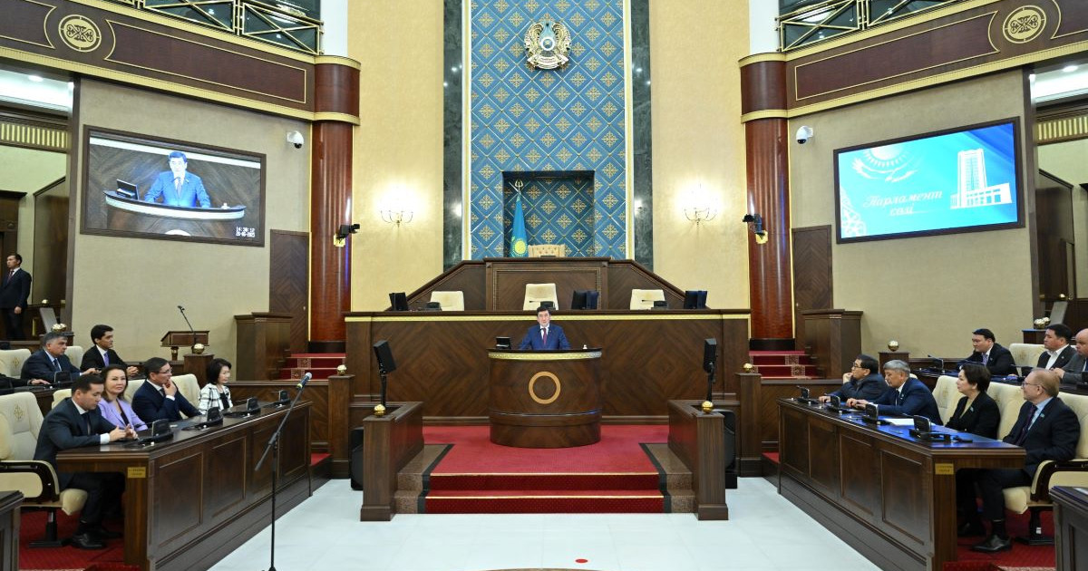 «Парламент сөзі»: мәжіліс мінберінде – журналистер