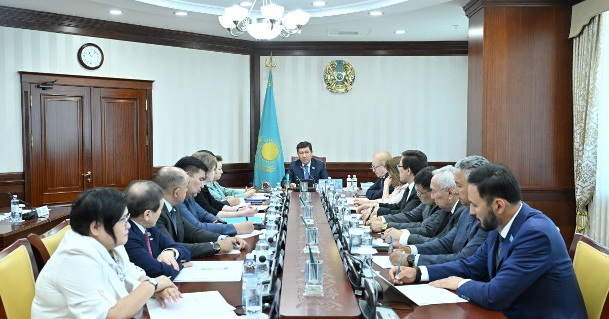 Сенат отырысының күн тәртібі белгіленді