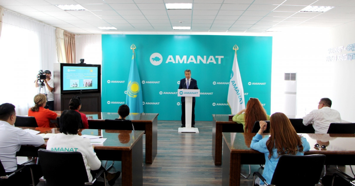 «Ұлы дала» шығармашылық байқауы: жас қаламгерлердің аймақтық додасы басталды