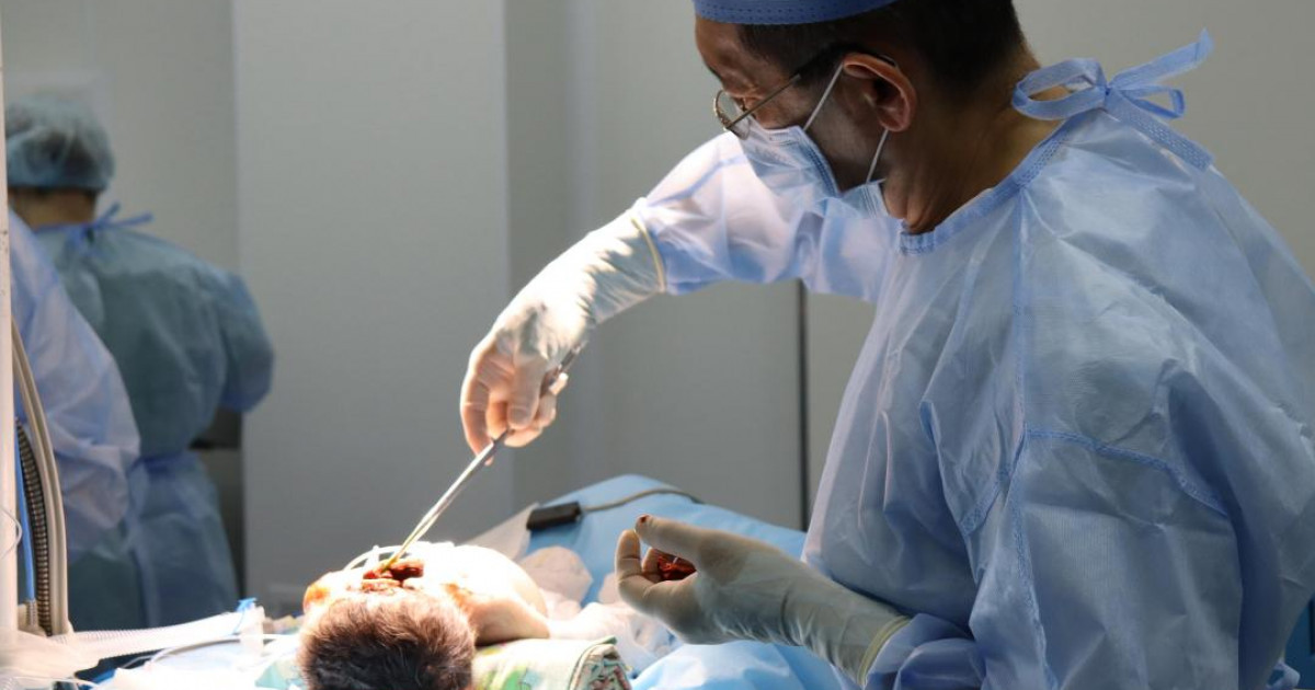 Жаңа туған нәрестеге аса сирек кездесетін патология бойынша сәтті ота жасалды