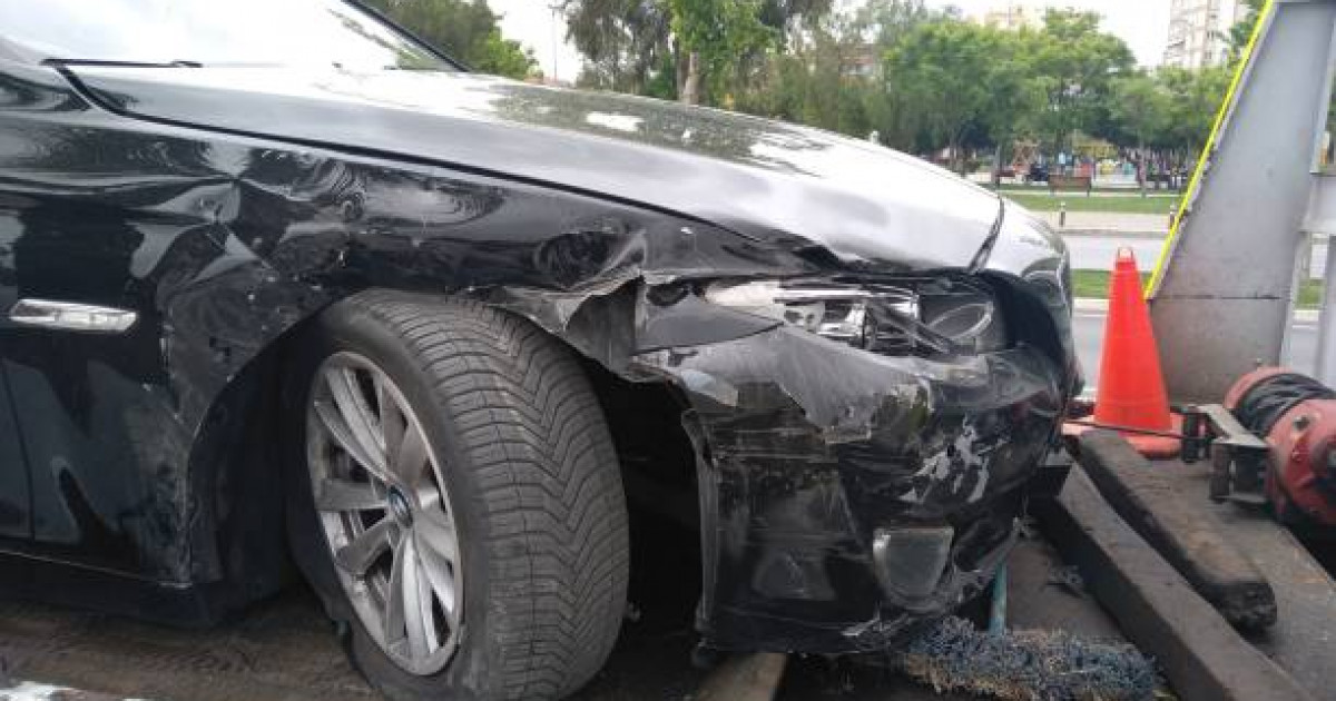 Астанада удай мас жүргізуші екі бірдей көлікті соғып кетті