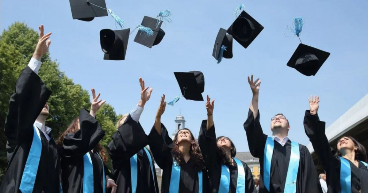 Білім мен білік арасы – бос кеңістік