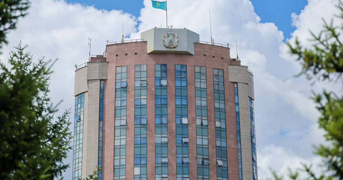 «Мылтықпен қорқытқан»: ІІМ қарақшылық шабуыл жасаған күдіктілерді ұстады