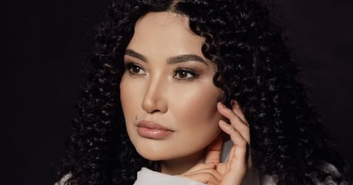 «Табытта жатып, жаназамды тыңдадым»: Құралай ханым күйзеліске түскенін айтты