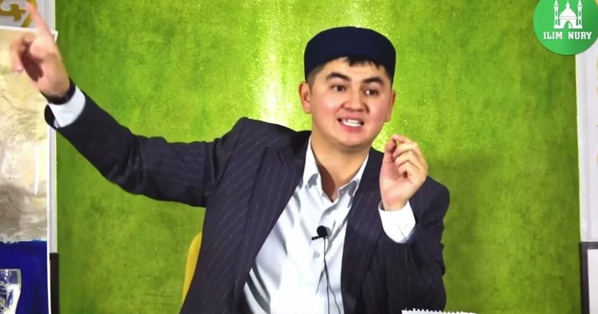 Әйелдердің кеуделері мен емізіктерінің порнофотосуреттері