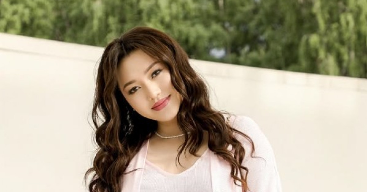 Әйелдер еркекті есекпен силайды