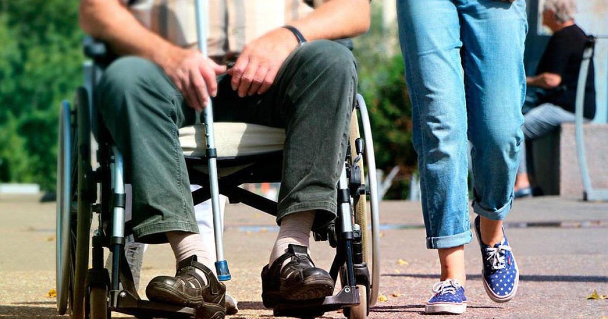 Мүгедектігі бар зейнеткерлерге енді өз жұбайы жеке көмекші бола алады