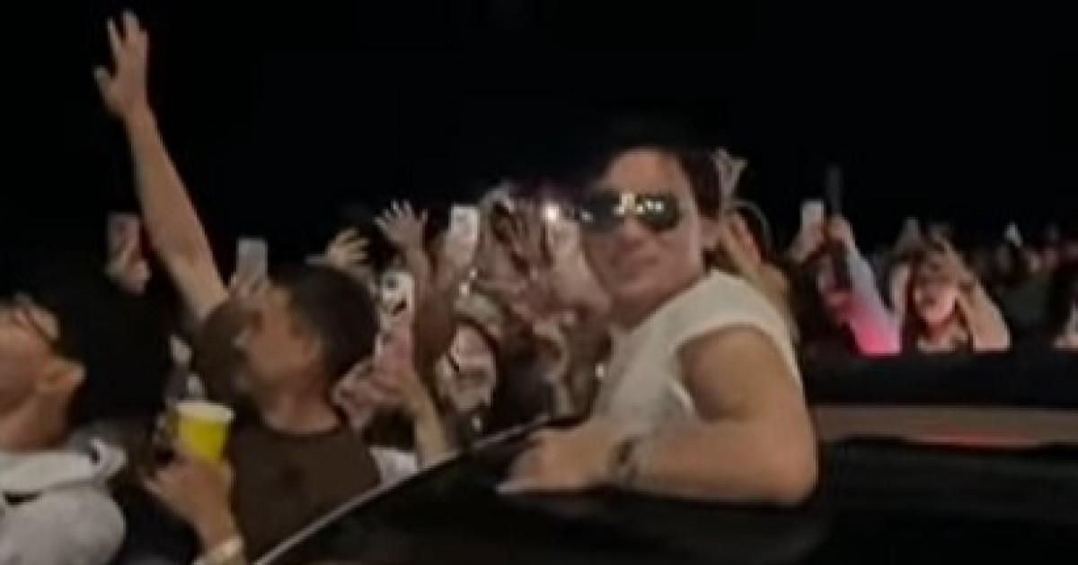 Жетісайда Қайрат Нұртастың концертіне халық 9 сағат бұрын келген