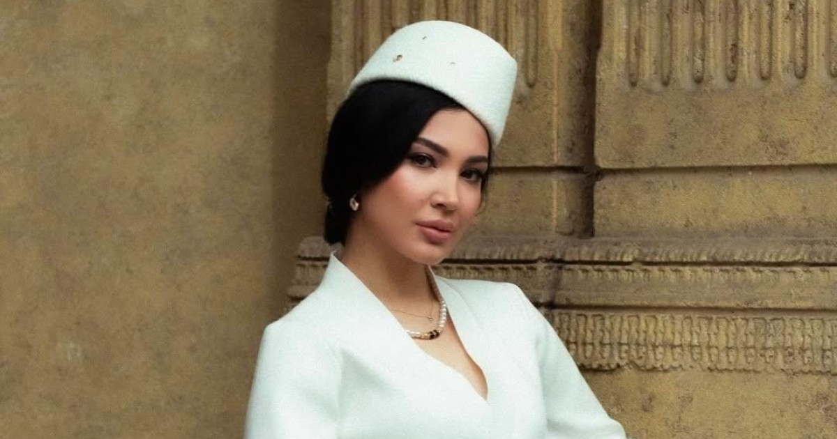 Қызметші оның мастурбация жасап жатқанын көрді