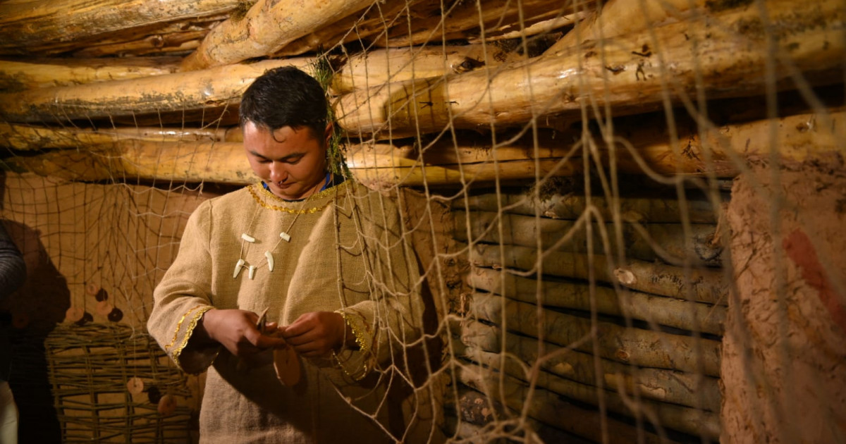 Үш жалаңаш жауынгер порно