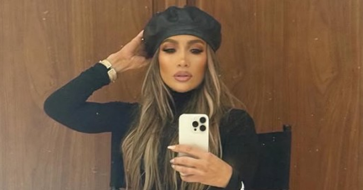 Дженнифер Лопестің атақтылардың жалаңаш суреттері