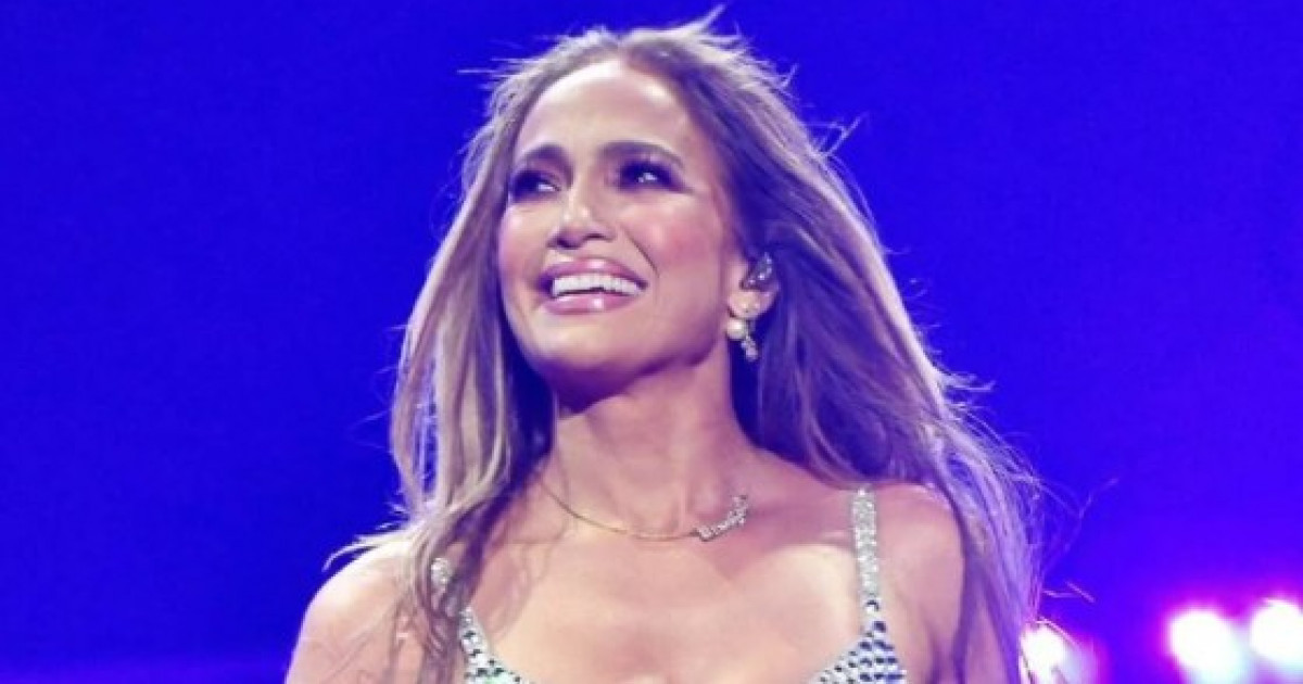 Анасы ұйықтап жатқан ұлымен жыныстық қатынасқа түсуде